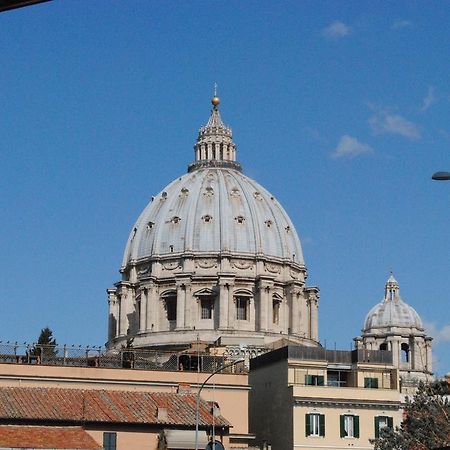 Di Fronte Alla Cupola Rom Værelse billede
