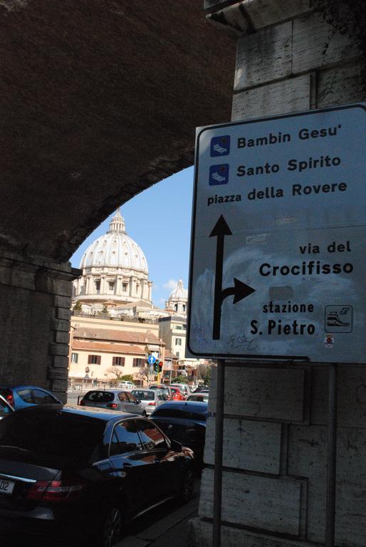 Di Fronte Alla Cupola Rom Eksteriør billede